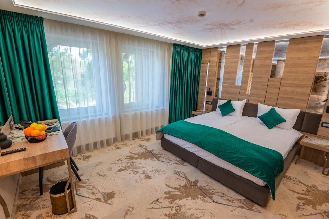 Hotel Codrisor Bistriţa Exterior foto